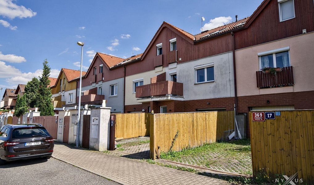Pronájem domu 324 m² s pozemkem 287 m², Praha – náhled fotky 31