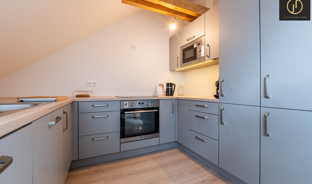 Prodej domu 203 m² s pozemkem 1 153 m², Hředle – náhled fotky 9