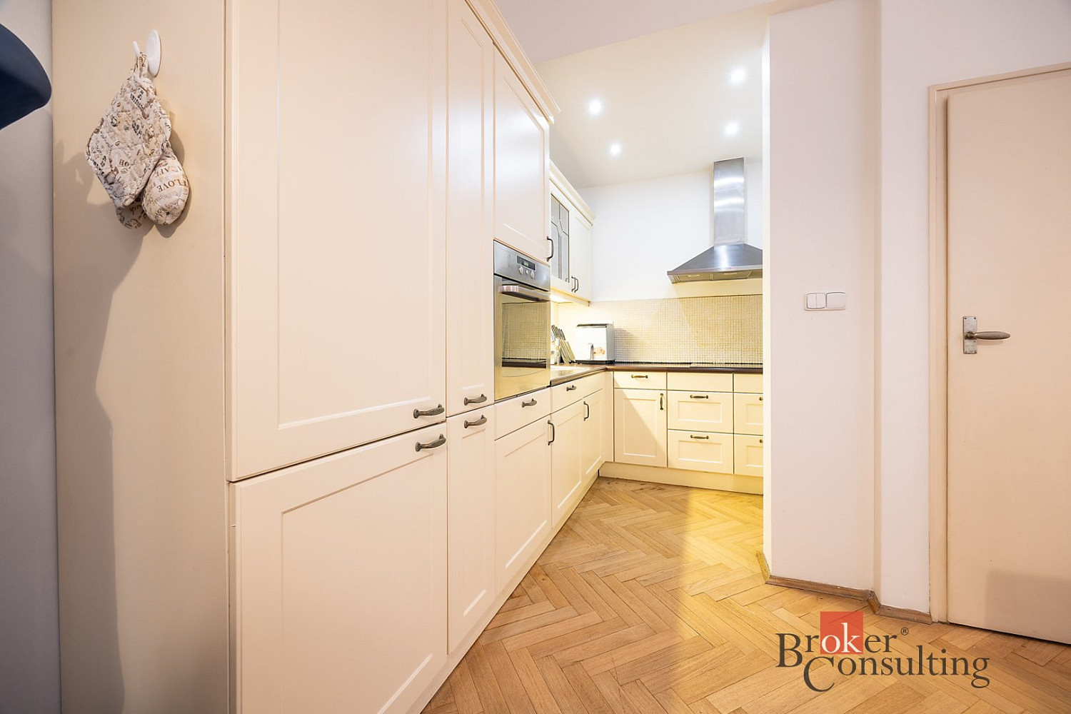 Prodej bytu 3+kk 85 m² — photo 2