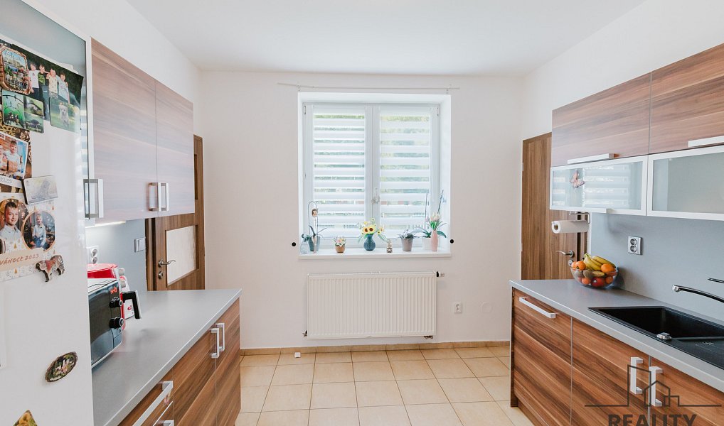 Prodej domu 100 m² s pozemkem 300 m², Oslavany – náhled fotky 16