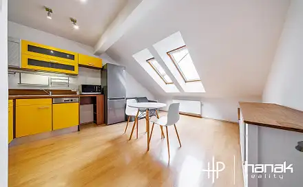 Pronájem bytu 3+kk 66 m²