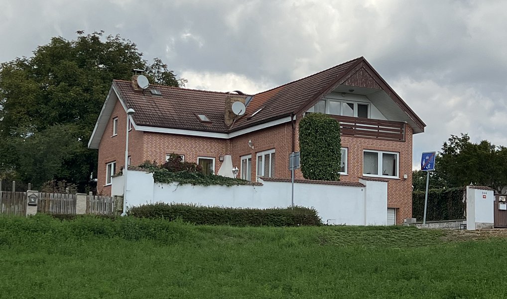 Prodej domu 428 m² s pozemkem 831 m², Praha – náhled fotky 5