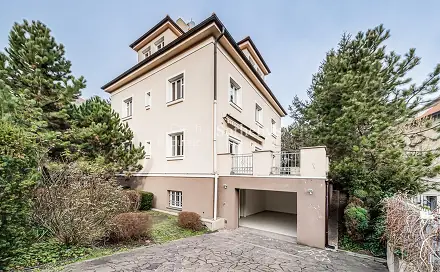 Pronájem domu 560 m² s pozemkem 700 m², Fráni Šrámka, Praha 5 - Smíchov