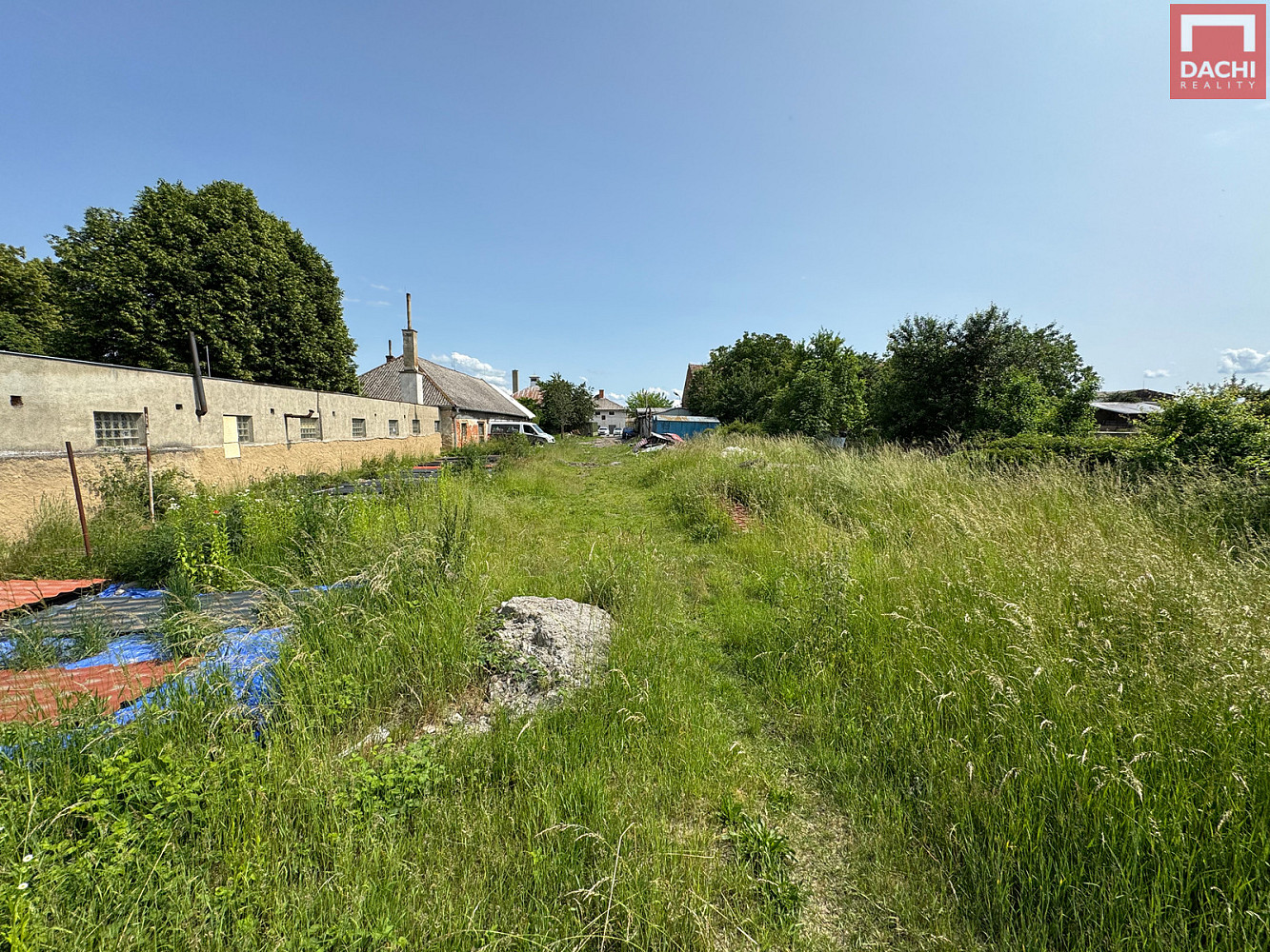 Prodej stavebního pozemku 2 052 m² – fotografie 5