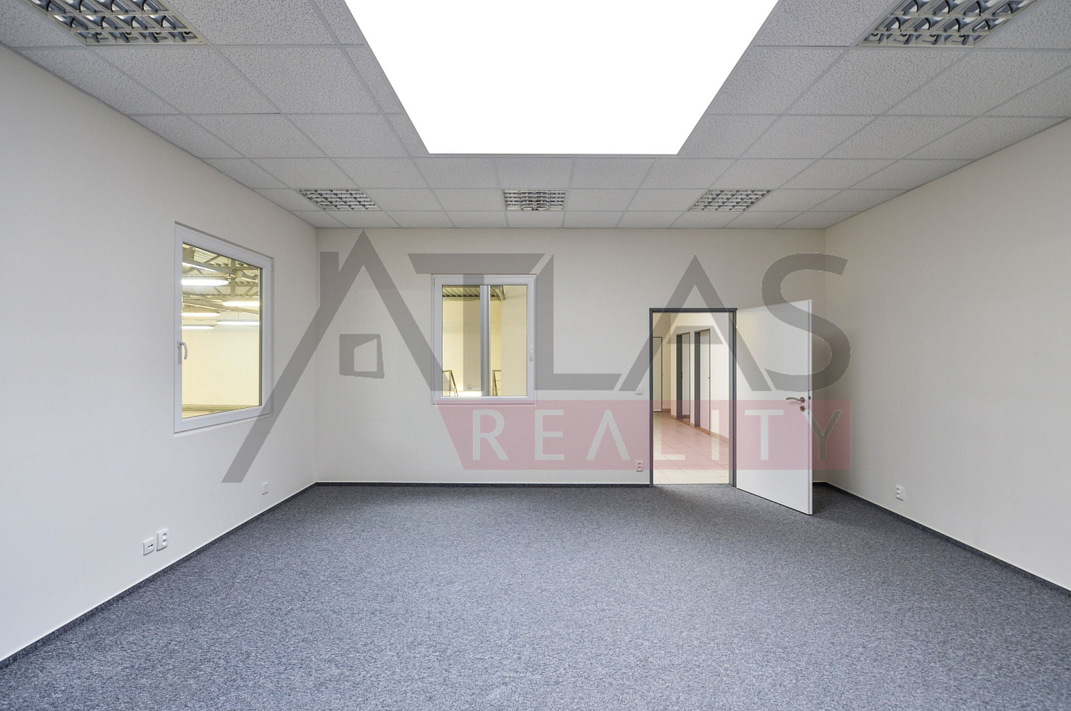 Pronájem skladovacích prostor 1 395 m² – fotografie 5