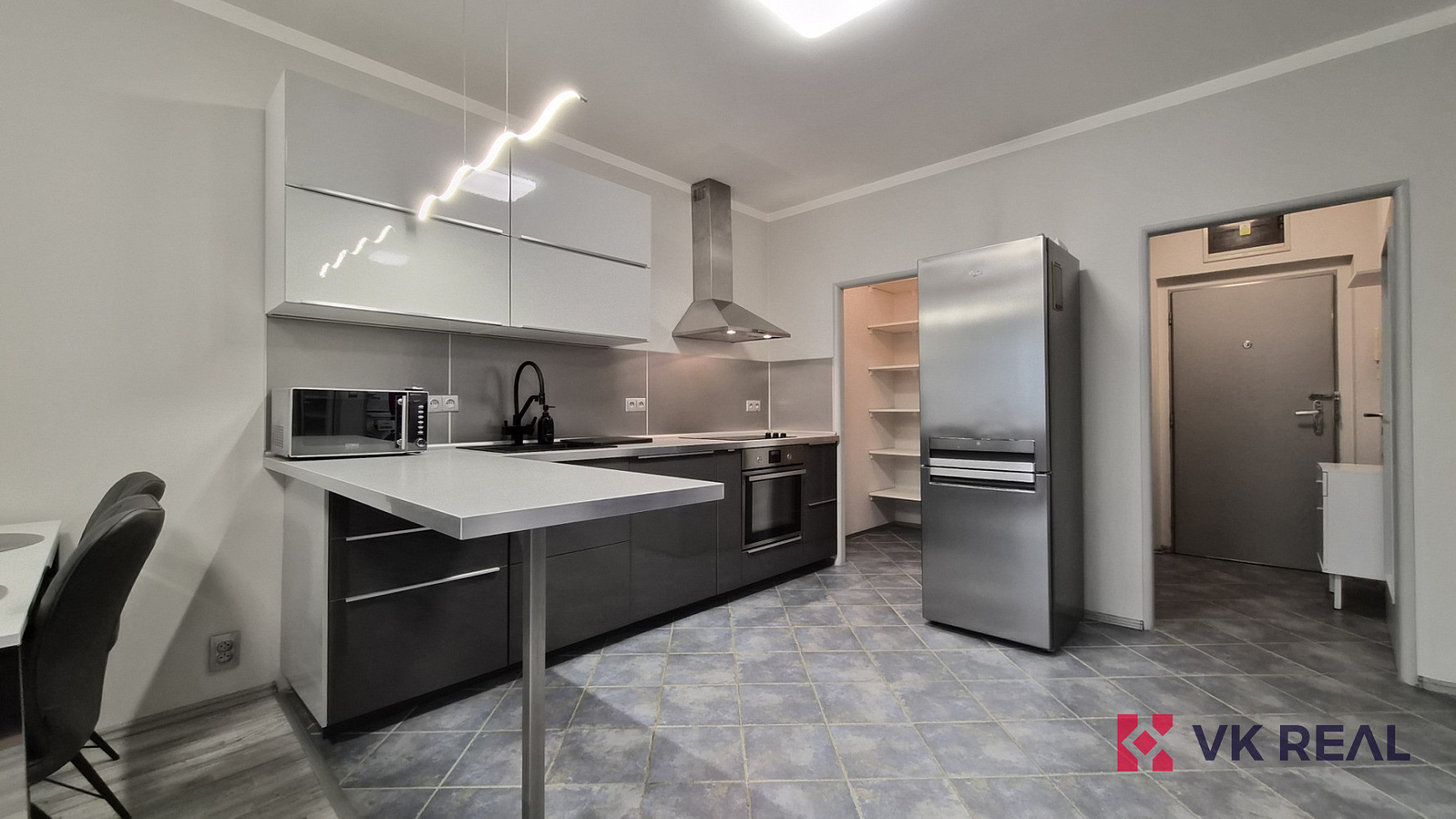 Pronájem bytu 2+kk 70 m² – fotografie 4