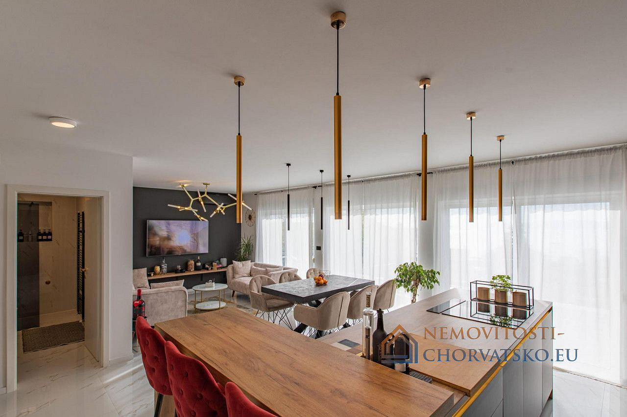 Prodej domu 120 m² s pozemkem 600 m² - Aanzicht 6