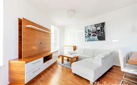Pronájem bytu 3+kk 87 m²