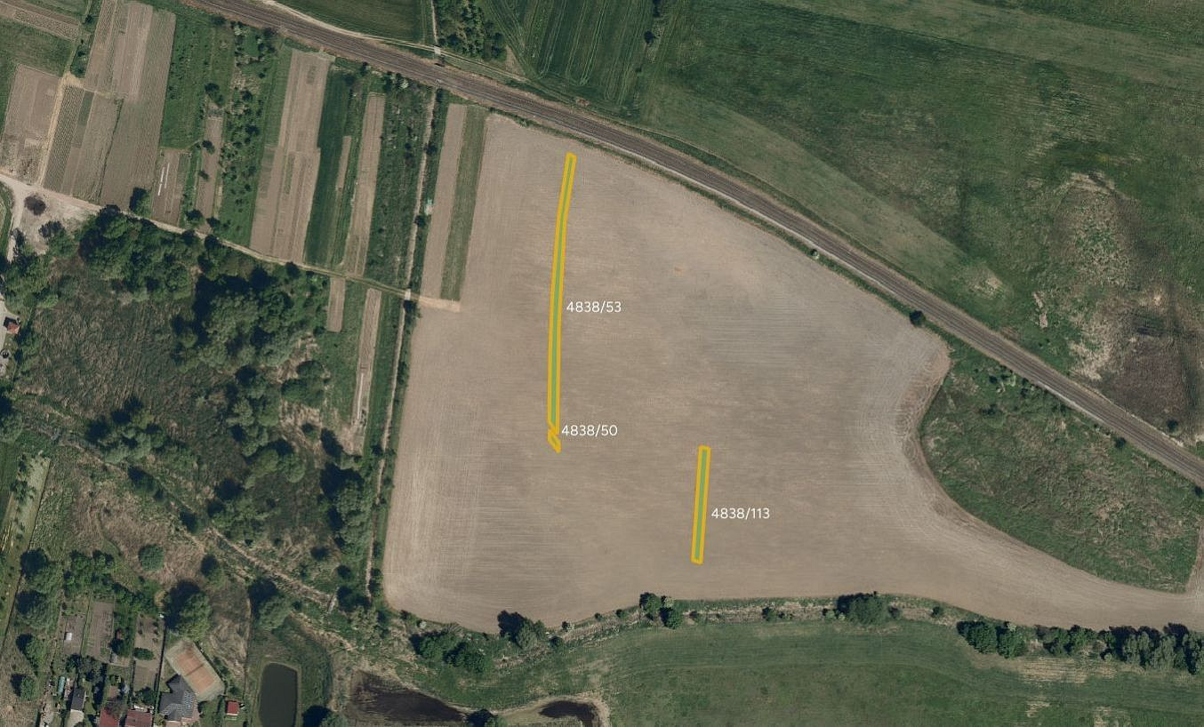 Prodej pole 9 010 m²