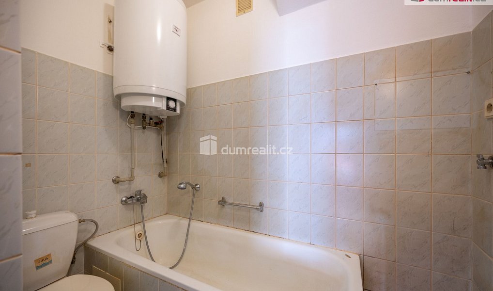 Prodej domu 103 m² s pozemkem 320 m², Lhenice – náhled fotky 23