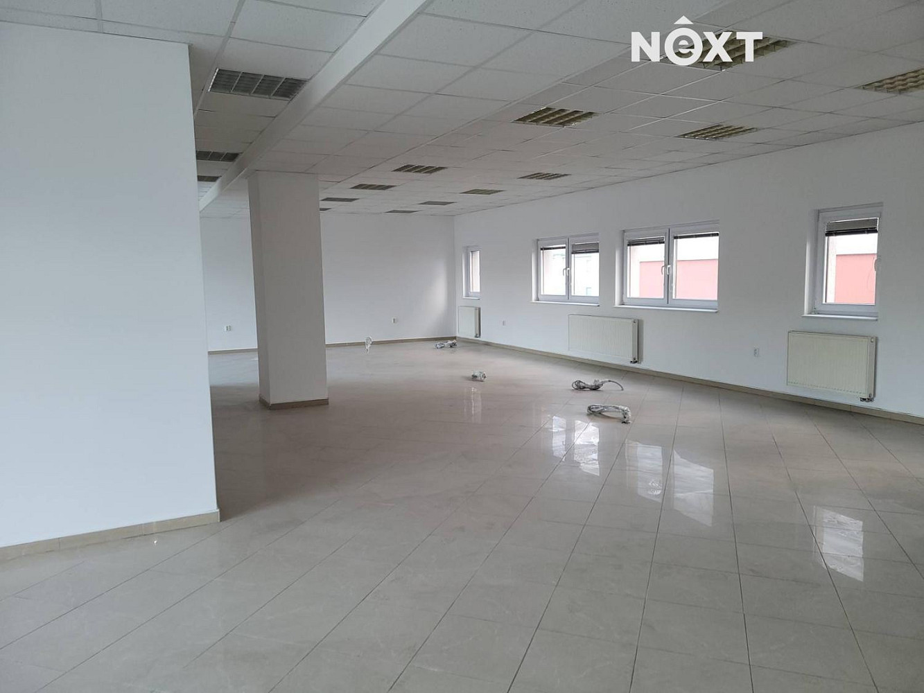 Pronájem obchodních prostor 137 m² — photo 2