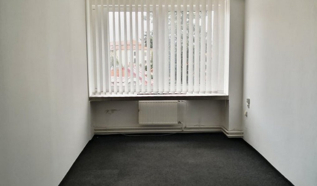 Pronájem obchodních prostor 19 m², Jihlava – náhled fotky 2