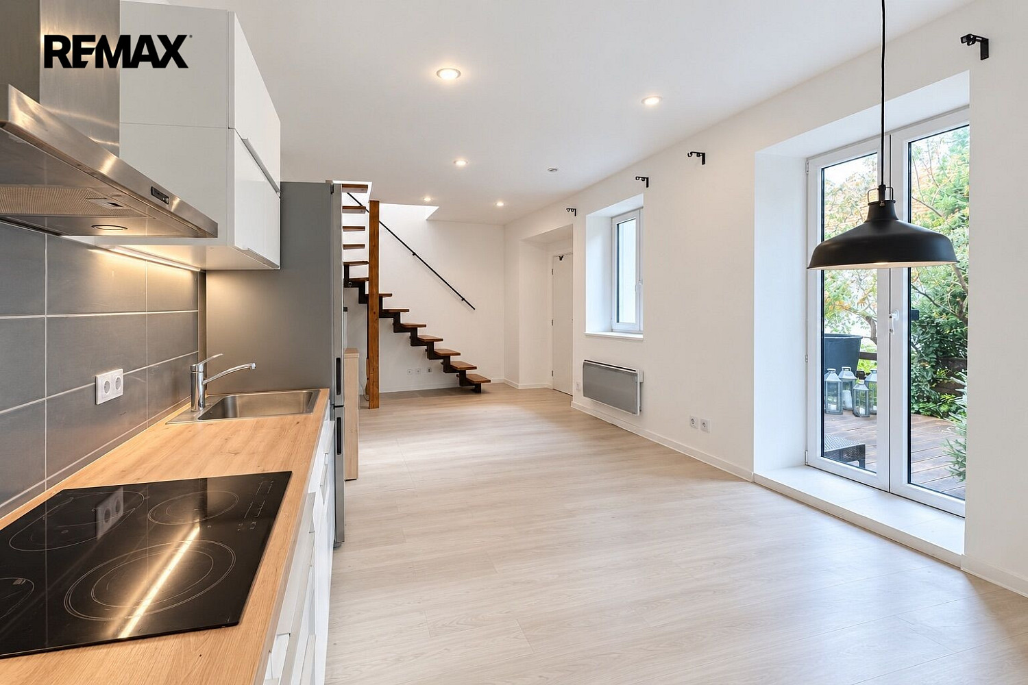 Pronájem bytu 3+kk 95 m² – fotografie 5