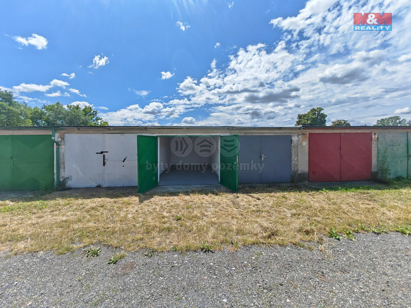 Prodej garáže, 18 m2, hradec králové — photo 2