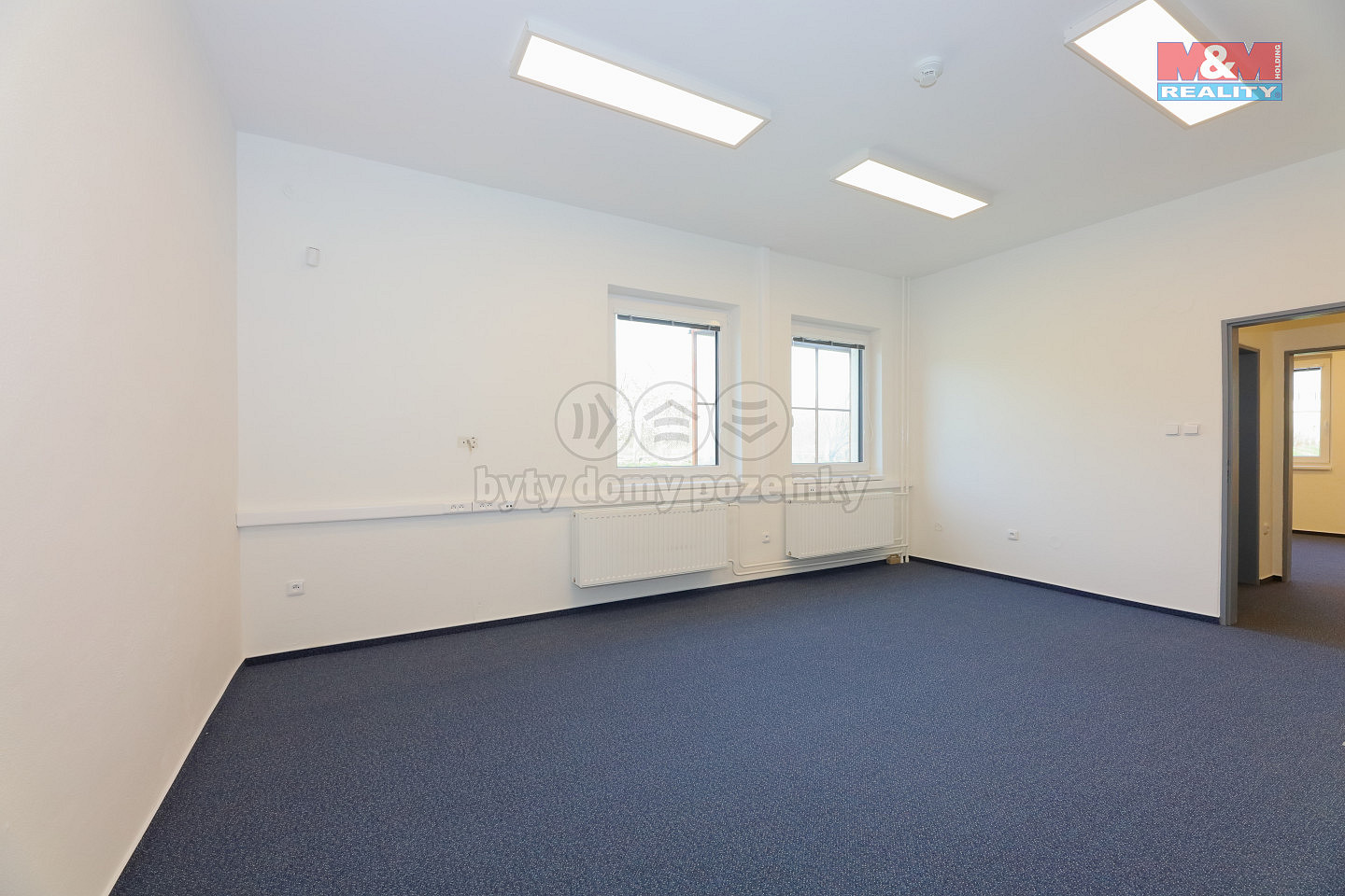 Pronájem kanceláře 139 m² — photo 2