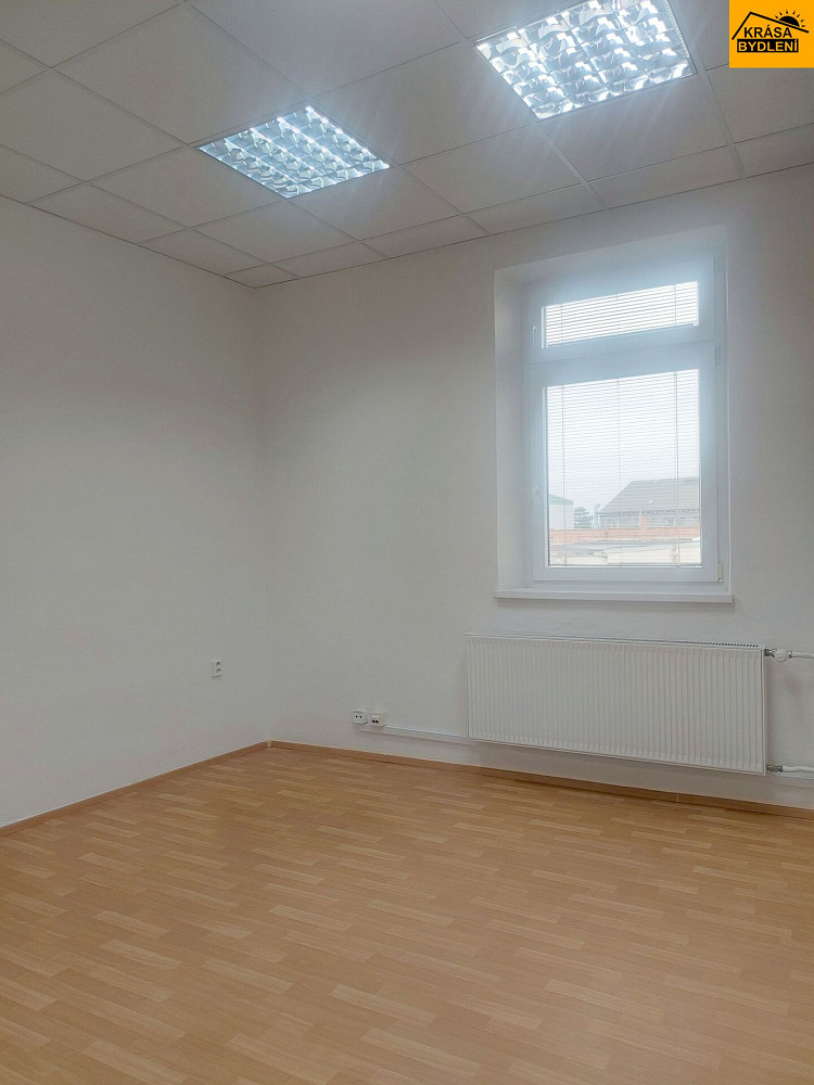Pronájem kanceláře 75 m² – pohled 6