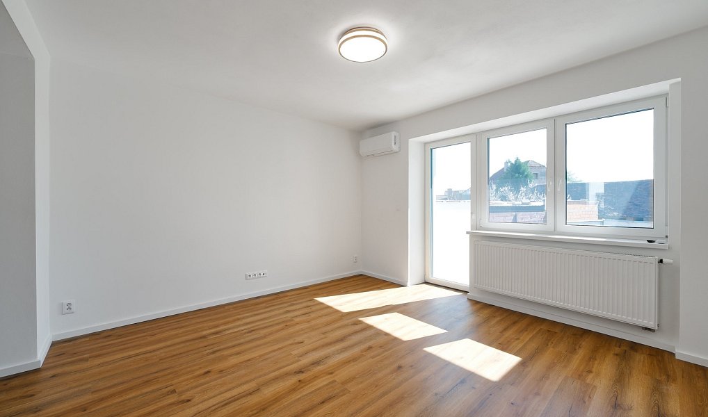 Prodej domu 170 m² s pozemkem 202 m², Újezd u Brna – náhled fotky 2
