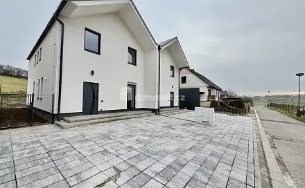 Prodej domu 160 m² s pozemkem 319 m², Velká Jesenice, okres Náchod