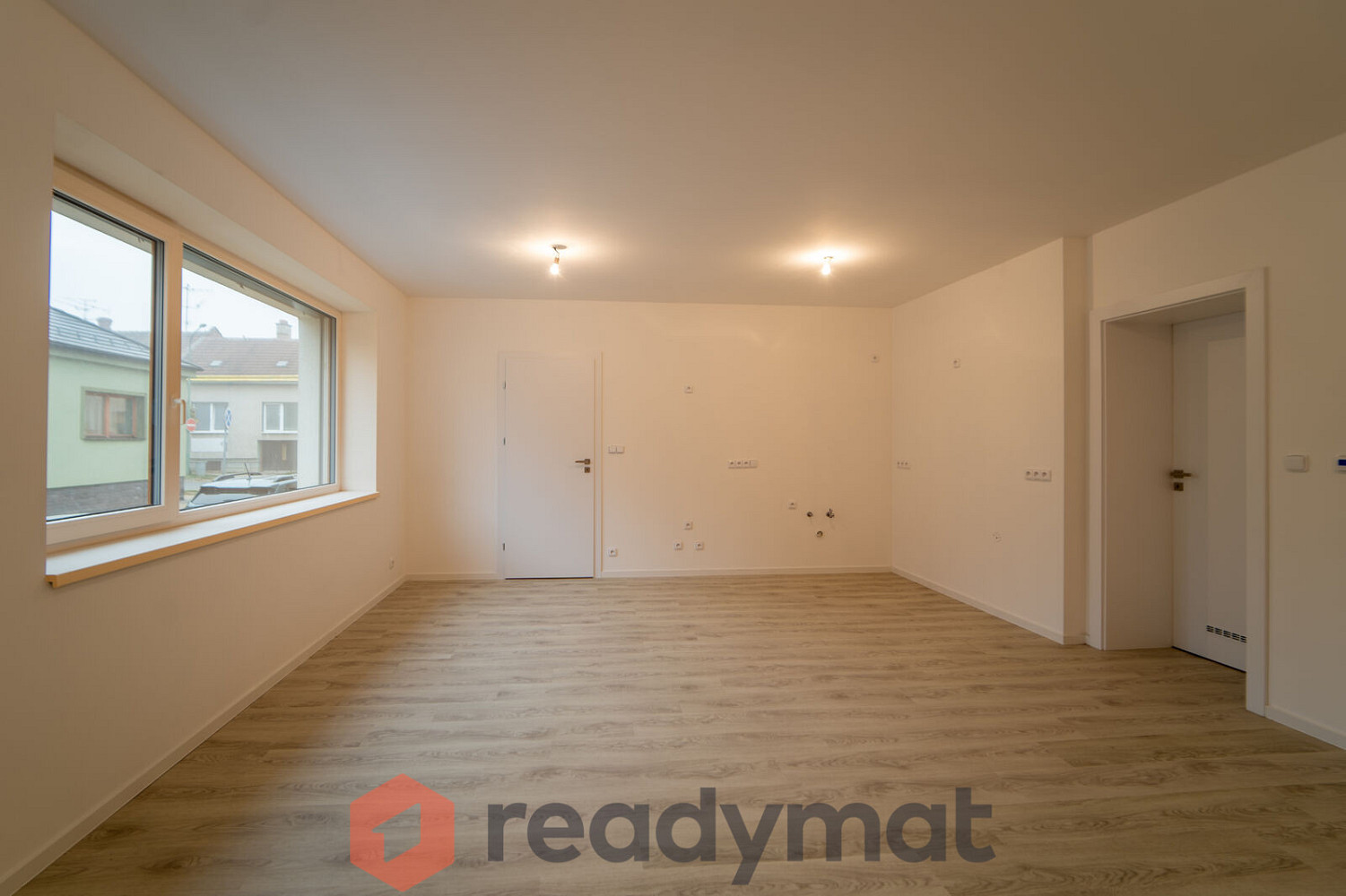 Pronájem bytu 1+kk 44 m² – fotografie 2