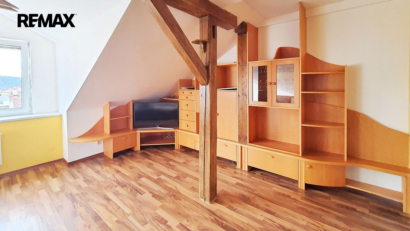 Pronájem bytu 2+kk 59 m² – pohled 5