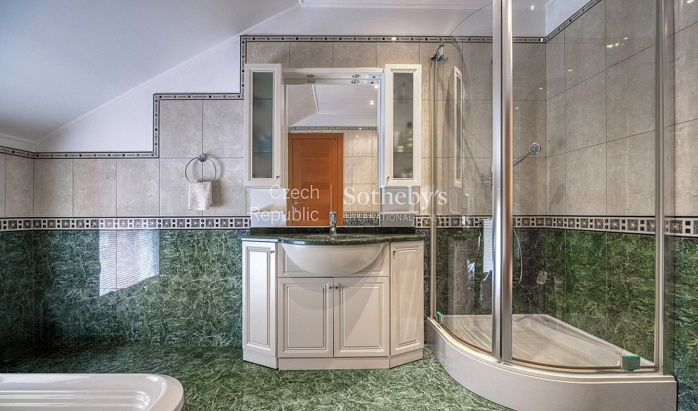 Prodej domu 645 m² s pozemkem 760 m², Průhonice – náhled fotky 12