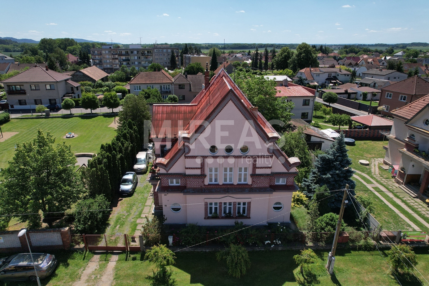 Prodej domu 235 m² s pozemkem 815 m²