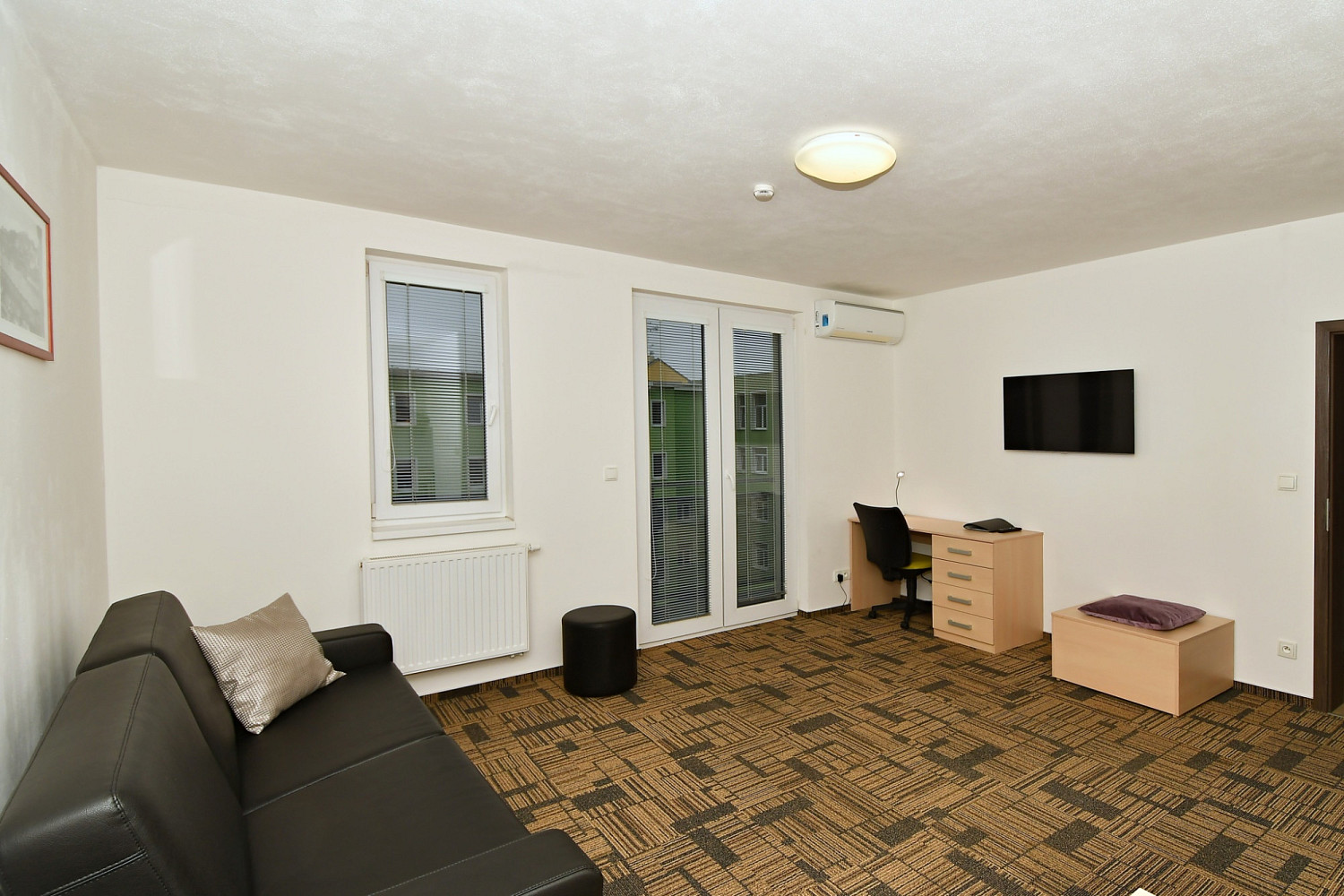 Pronájem bytu 2+kk 66 m² – fotografie 4