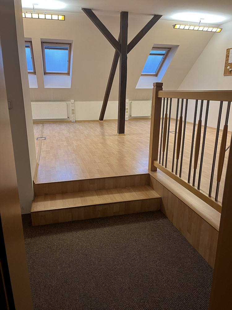 Pronájem kanceláře 136 m² – fotografie 3