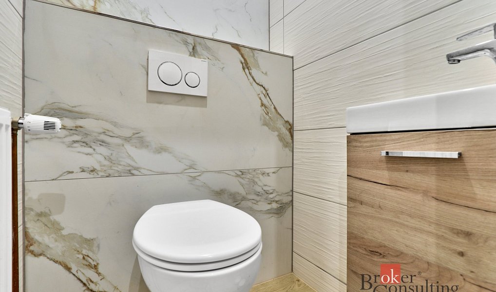 Prodej domu 190 m² s pozemkem 1 100 m², Kraslice – náhled fotky 7