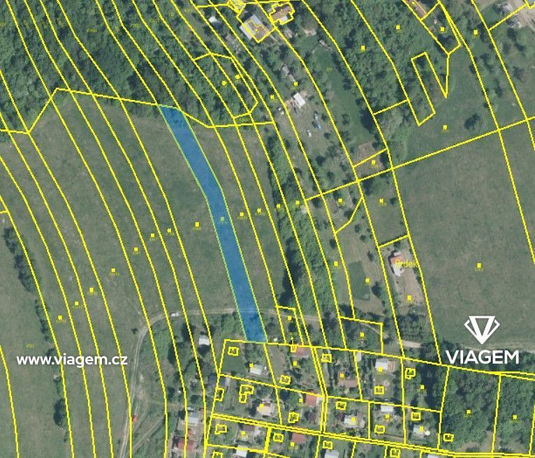 Pole 1 900 m² – pohled 3