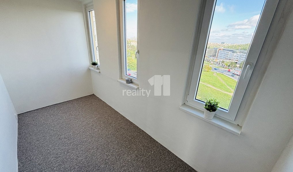 Pronájem bytu 3+kk 51 m², Praha – náhled fotky 9