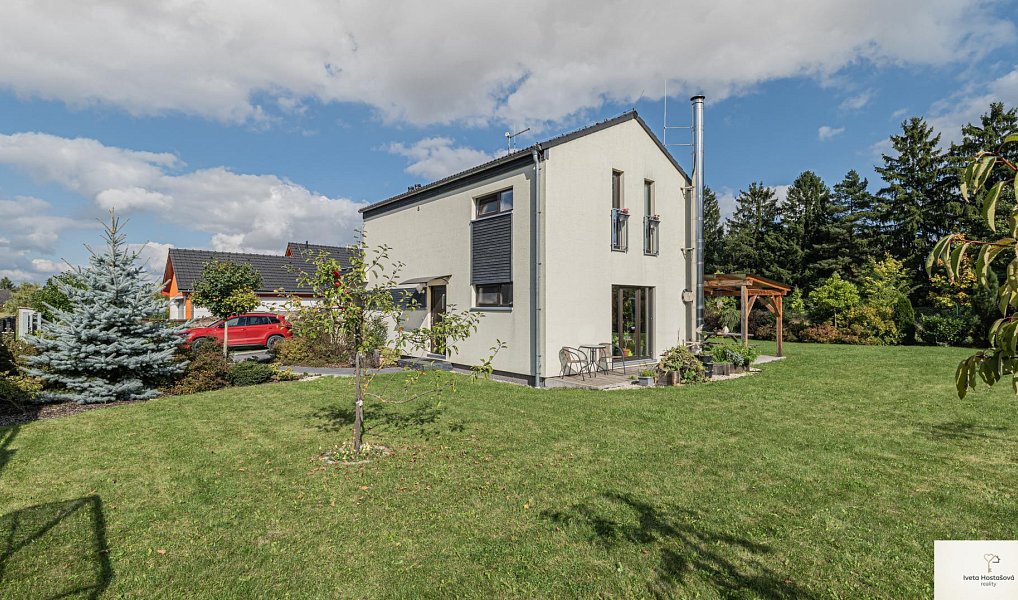 Prodej domu 110 m² s pozemkem 990 m², Úhonice – náhled fotky 2