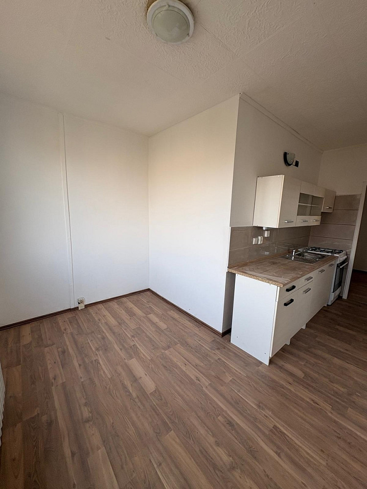 Pronájem bytu 3+1 71 m² – fotografie 2