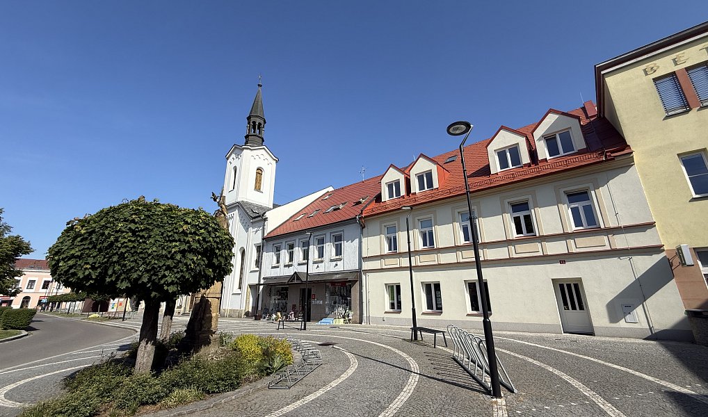 Prodej bytu 3+kk 94 m², Třebechovice pod Orebem – náhled fotky 2