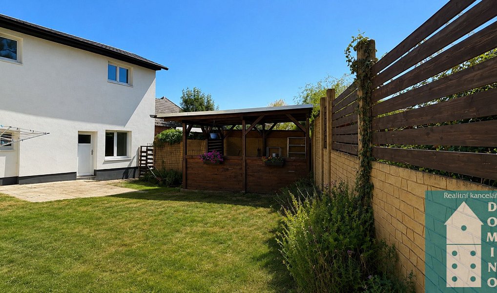 Prodej domu 241 m² s pozemkem 341 m², Halenkovice – náhled fotky 57