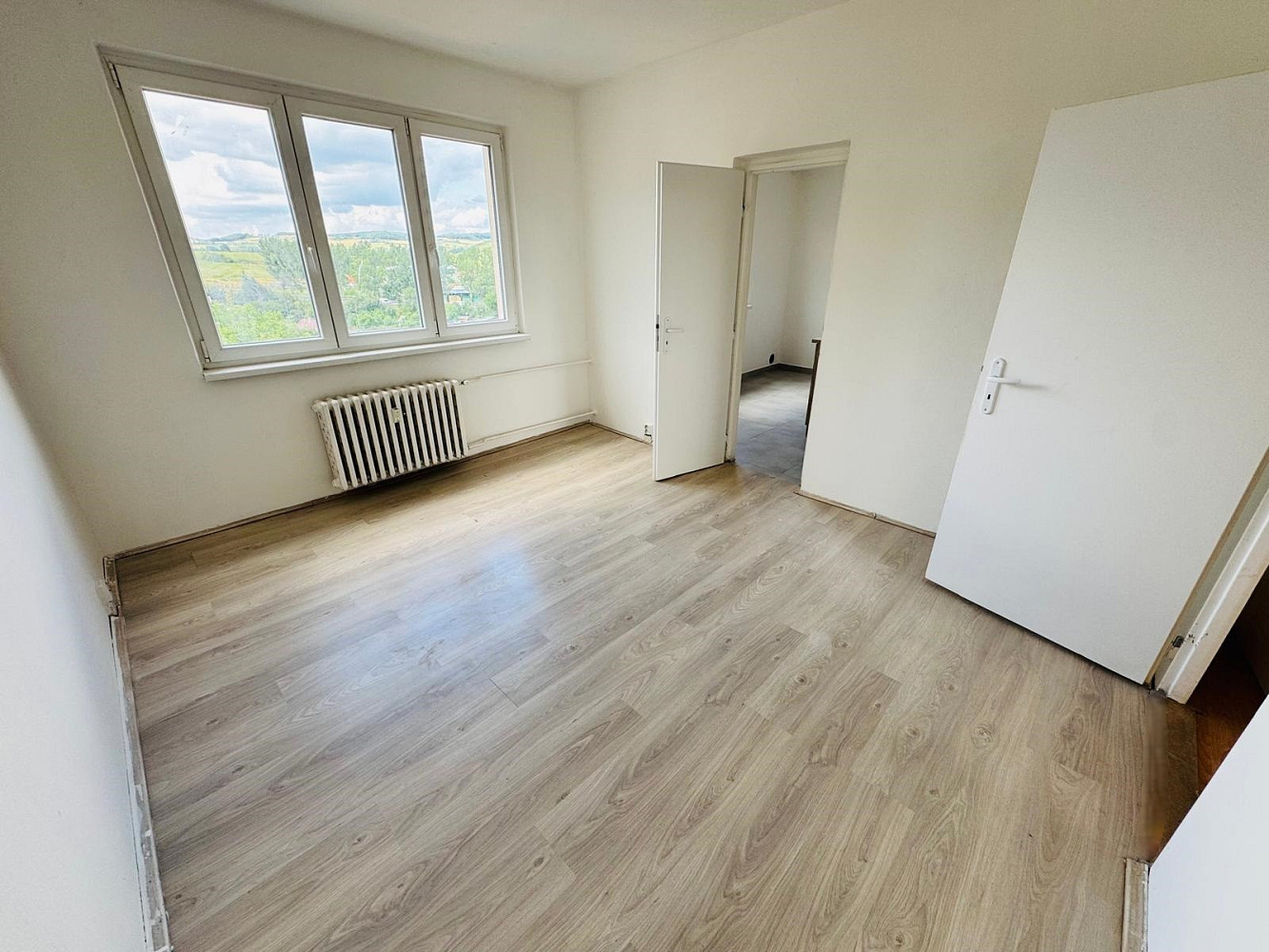 Pronájem bytu 2+1 50 m² – fotografie 2
