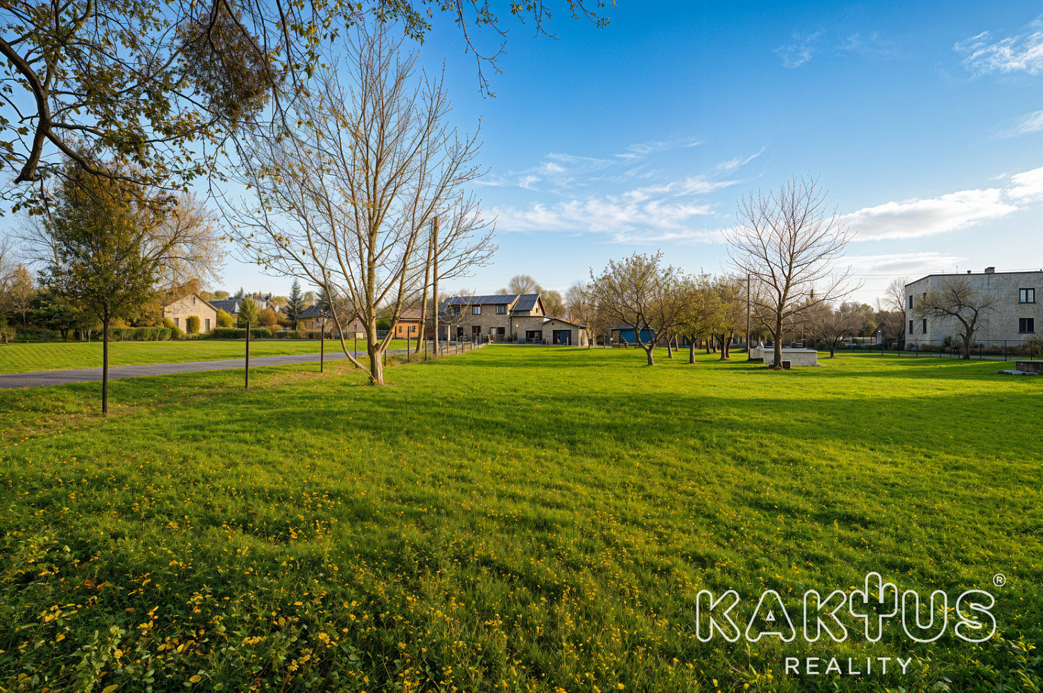 Prodej stavebního pozemku 969 m² – fotografie 4