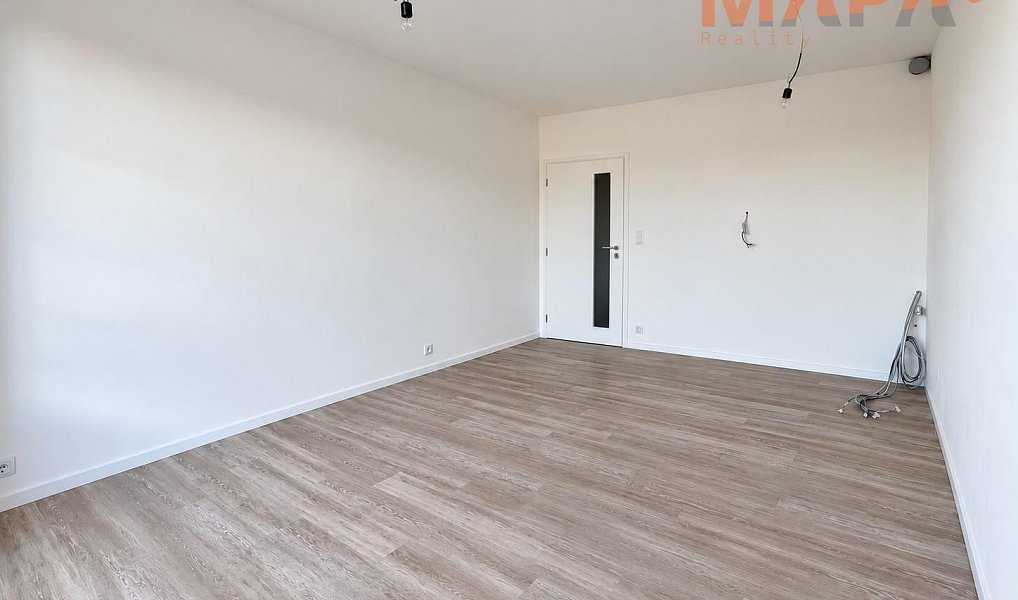 Prodej bytu 1+kk 27 m², Praha – náhled fotky 12