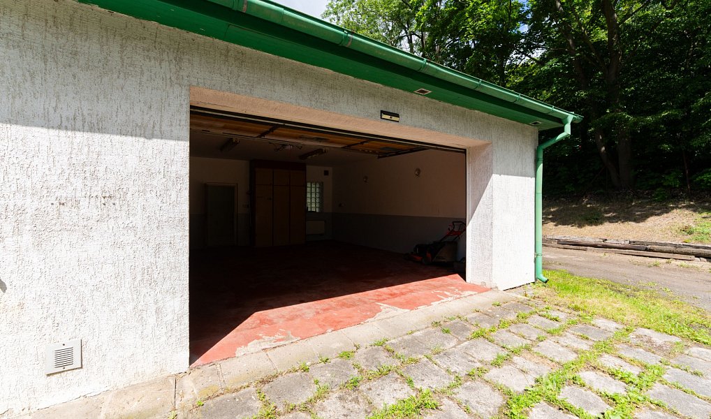 Prodej domu 273 m² s pozemkem 3 348 m², Lom – náhled fotky 34
