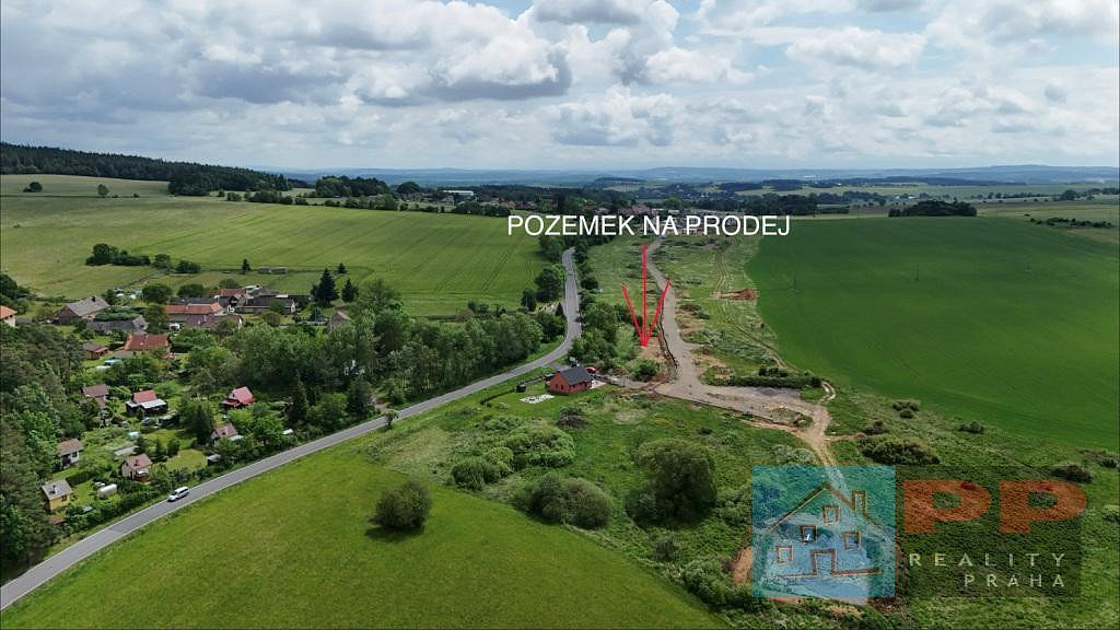 Prodej stavebního pozemku 968 m²