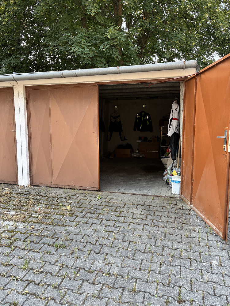 Pronájem garáže 15,86 m2 Bruntál