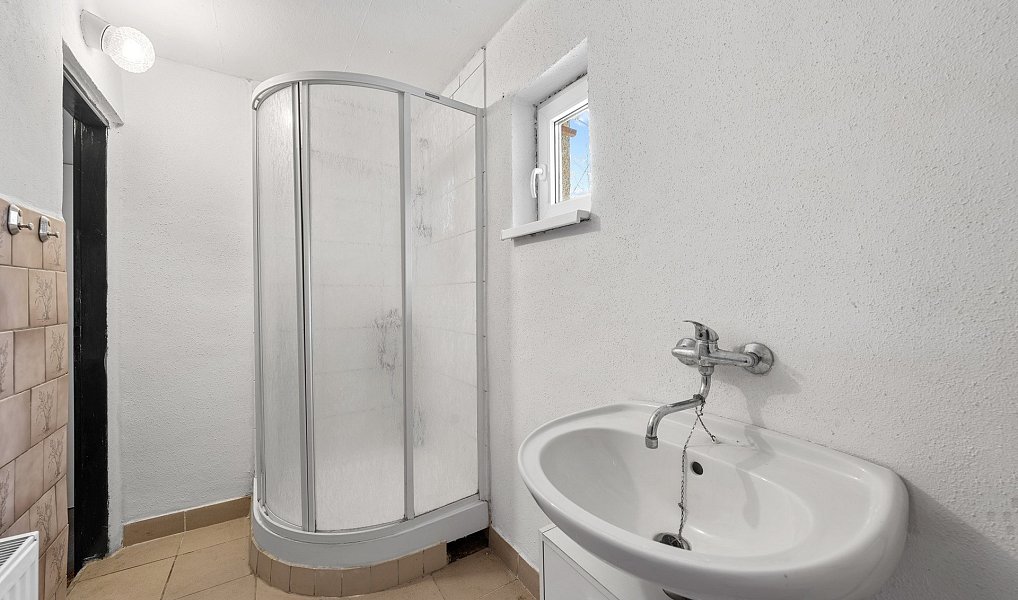 Prodej domu 380 m² s pozemkem 1 881 m², Velký Šenov – náhled fotky 23