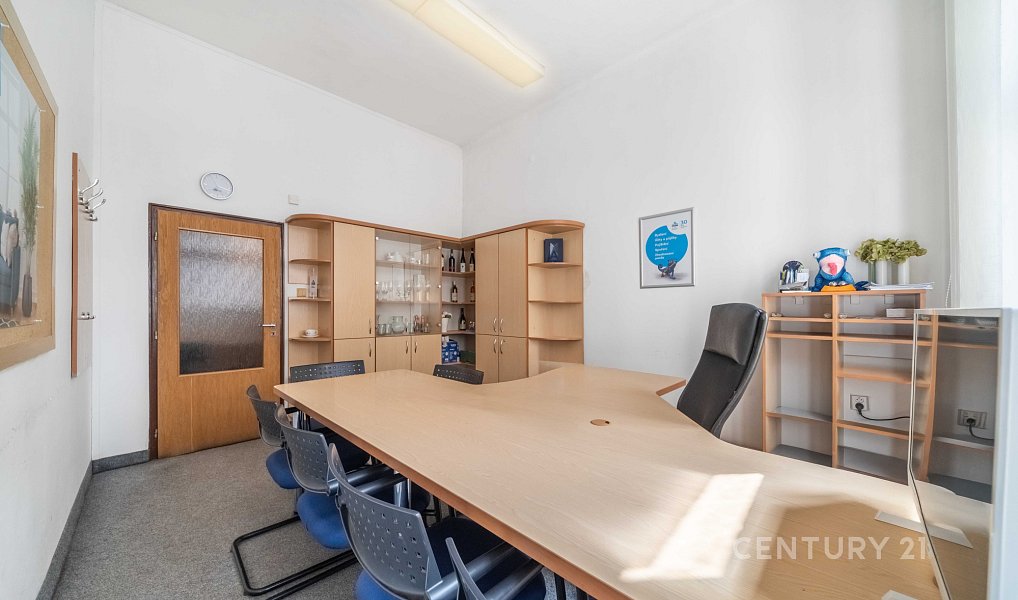 Pronájem kanceláře 59 m², Plzeň – náhled fotky 3