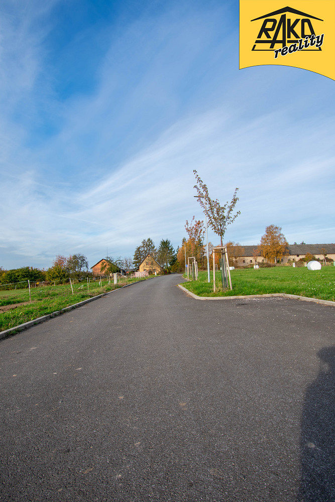 Prodej stavebního pozemku 1 422 m² – fotografie 4