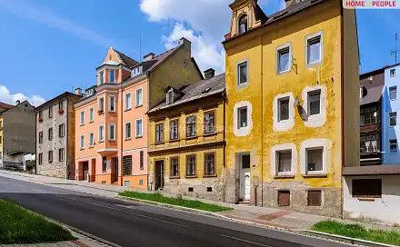 Prodej domu 250 m² s pozemkem 142 m², Gustava Geipela, Aš, okres Cheb