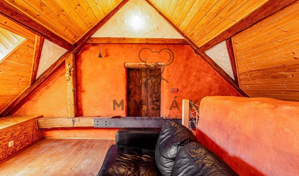 Prodej chaty/chalupy 150 m² s pozemkem 246 m², Strunkovice nad Blanicí – náhled fotky 9