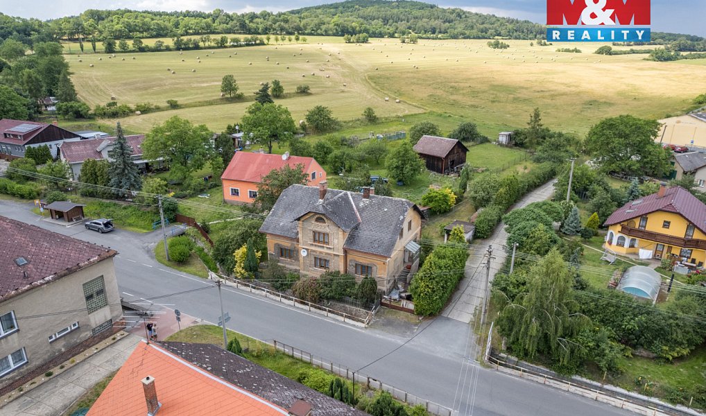 Prodej domu 266 m² s pozemkem 870 m², Liptaň – náhled fotky 2