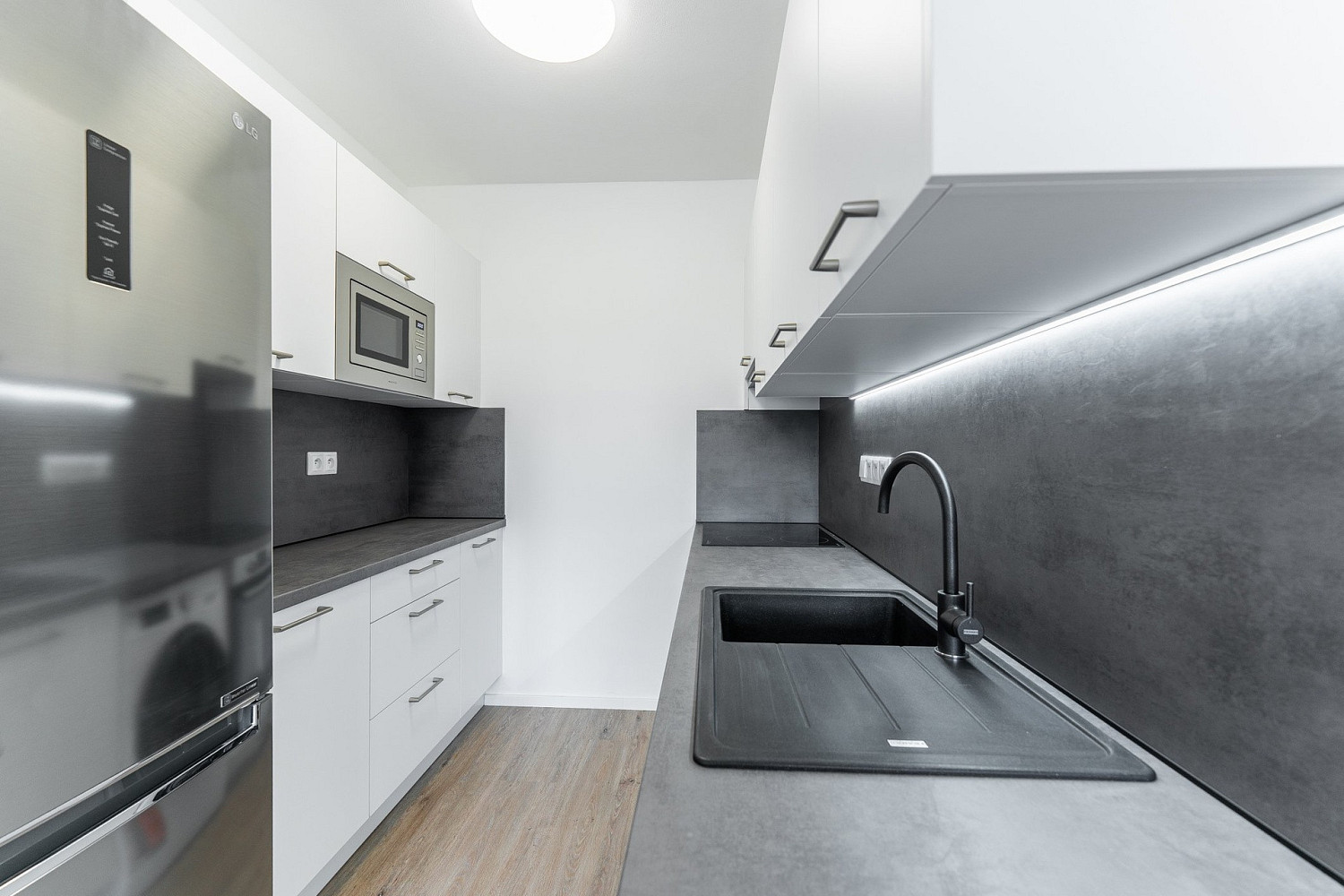 Prodej bytu 2+kk 43 m² – fotografie 4