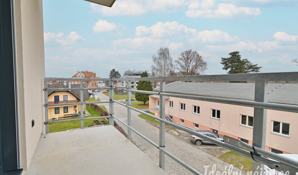 Pronájem bytu 2+kk 39 m², Dobřany – náhled fotky 13