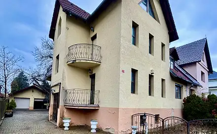 Prodej vily 380 m² s pozemkem 496 m², Branská, Praha 9 - Kyje